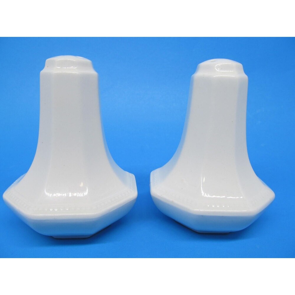 Johnson Brothers Heritage White Salt & Pepper Shakers Set of 2